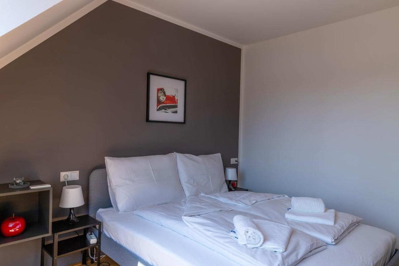 Maureen Lovely 2 Bedroom Unit With Community Pool 维也纳 外观 照片